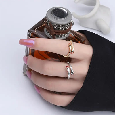 Adjustable Brilliant Hug Ring